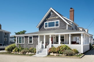 11 Town Way, Hull, MA 02045