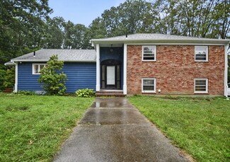 66 Rankin Rd, Taunton, MA 02780
