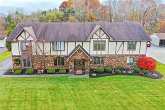 906 Pearson Cir Unit 4, Youngstown, OH 44512