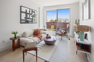 424 Evergreen Ave Unit 2, Brooklyn, NY 11221