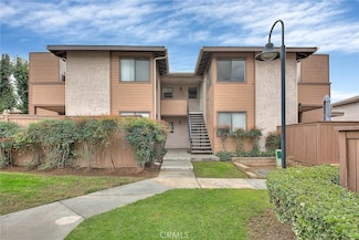 1333 Massachusetts Ave Unit 201, Riverside, CA 92507