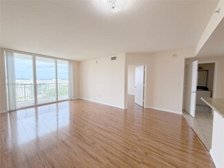 19501 W Country Club Dr Unit 912, Aventura, FL 33180