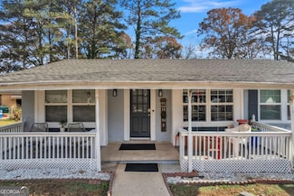 1195 Dantel Ct, Stone Mountain, GA 30083