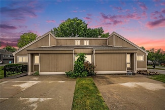 6610 Halsey St, Shawnee, KS 66216