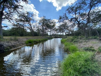 2696 Franke Rd, Goliad, TX 77963