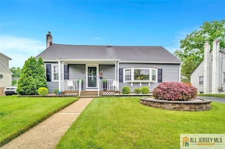 27 Collins Rd, Trenton, NJ 08619