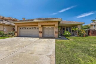 5791 Dartmoor Cir, Oceanside, CA 92057
