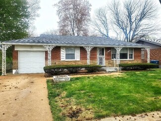 1304 Lang Dr, Saint Louis, MO 63135