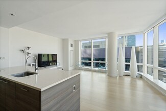 1 Franklin St Unit 1403, Boston, MA 02110