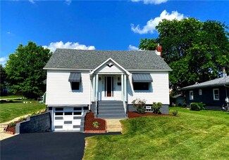 118 Delaware Ave, Scottdale, PA 15683