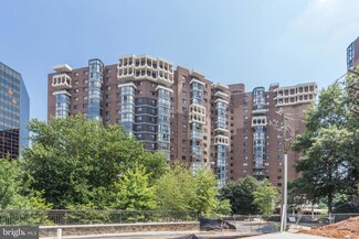 1600 N Oak St Unit 810, Arlington, VA 22209