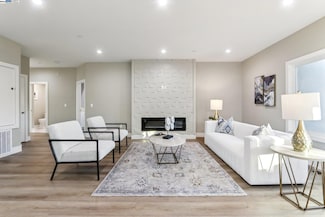 265 Berry Ave, Hayward, CA 94544