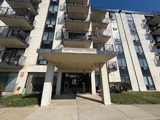 9074 W Terrace Dr Unit 4N, Niles, IL 60714