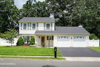 12 Quailtree Ln, Howell, NJ 07731