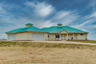 1940 Eagle Lake Shore Rd, Vicksburg, MS 39183