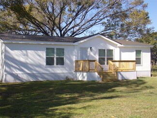 114 Bonner Ave, Corsicana, TX 75110