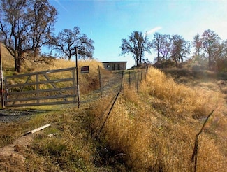 47006 Sassafras Ln, Yokuts Valley, CA 93675