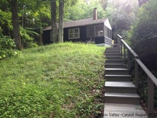 23 Andrew Ln, Mount Tremper, NY 12457
