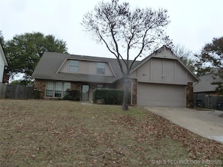 8915 E 76th St, Tulsa, OK 74133