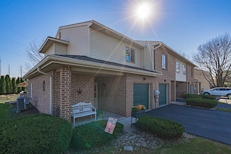 555 Vera Cir Unit F, Bethlehem, PA 18017