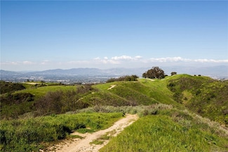 1 Mulholland Dr, Topanga, CA 90290