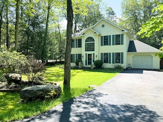 3813 Foxborough Ct, Stroudsburg, PA 18360