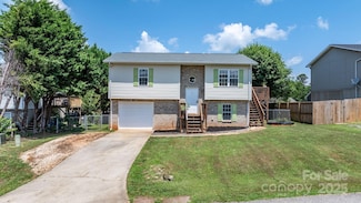23 Redwood Ct, Hickory, NC 28601
