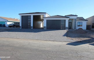 3780 Hiawatha Dr, Lake Havasu City, AZ 86404