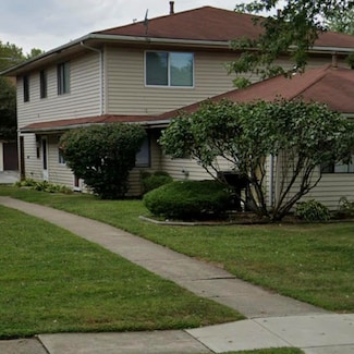 7005 Fillmore Dr, Merrillville, IN 46410