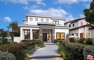 4658 Mary Ellen Ave, Sherman Oaks, CA 91423