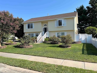 7 Golf Dr, Mays Landing, NJ 08330