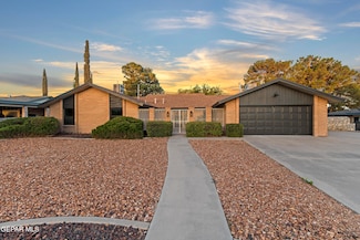 10920 Gary Player Dr, El Paso, TX 79935