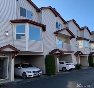 8823 Holly Dr Unit 521, Everett, WA 98208