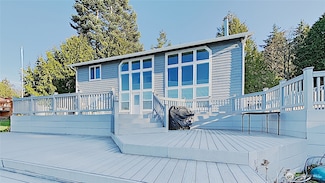 3060 NE Wheeler St, Poulsbo, WA 98370