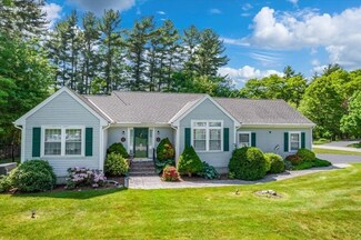 39 Waterfall Rd, Acushnet, MA 02743