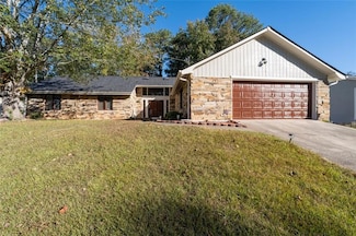 5934 S Deshon Ct, Lithonia, GA 30058