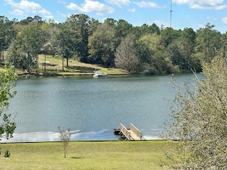 486 Ridge Lake Rd, Crestview, FL 32536