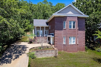 11163 Southridge Dr, Little Rock, AR 72212