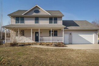 5119 Little Paw Paw Lake Rd, Coloma, MI 49038
