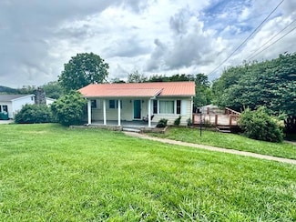 28251 Hillman Hwy, Meadowview, VA 24361