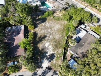 5202 Winding Way, Sarasota, FL 34242