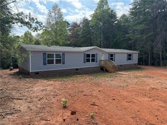 525 State Road S-37-204, Seneca, SC 29678
