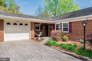 16102 Philmont Ln, Bowie, MD 20716