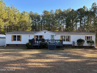 184 Tierra Ln, West End, NC 27376
