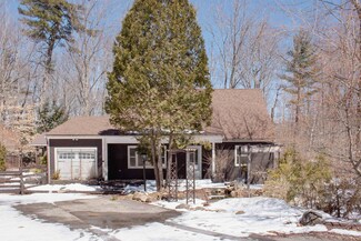 199 Mountain View Estates Rd, Tamworth, NH 03886