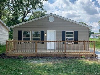 2100 Doris Ave, East Saint Louis, IL 62206