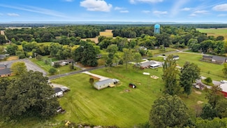 5453 Awalt Rd, Tullahoma, TN 37388