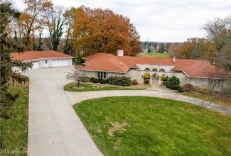 940 Knollwood Rd NW, Canton, OH 44708