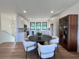 1328 Thomas Beck Rd Unit 31, Des Moines, IA 50315