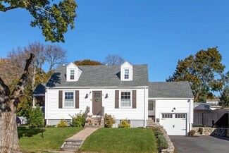 15 Marion Rd, Saugus, MA 01906